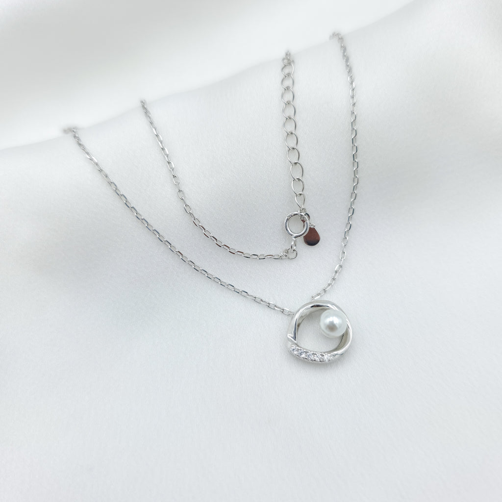 Elegant Pearl Halo Jewelry Set