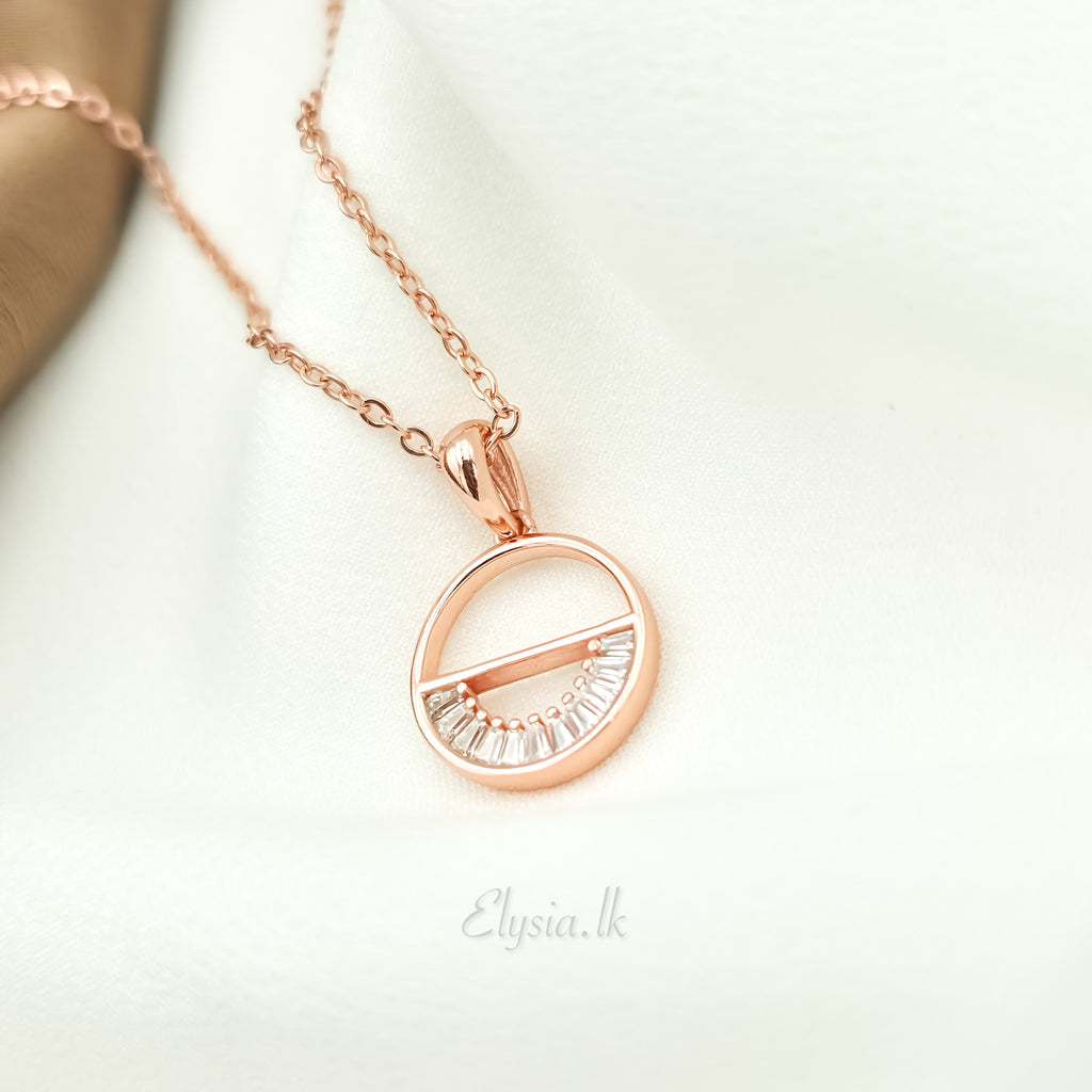 Radiant Arc Circle Pendant – Rose Gold 925 Silver