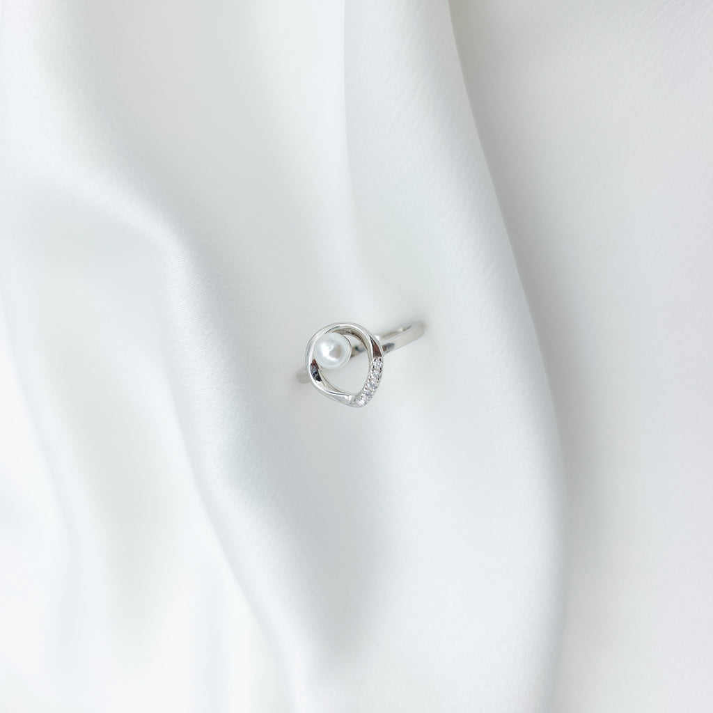 Elegant Pearl Halo Jewelry Set