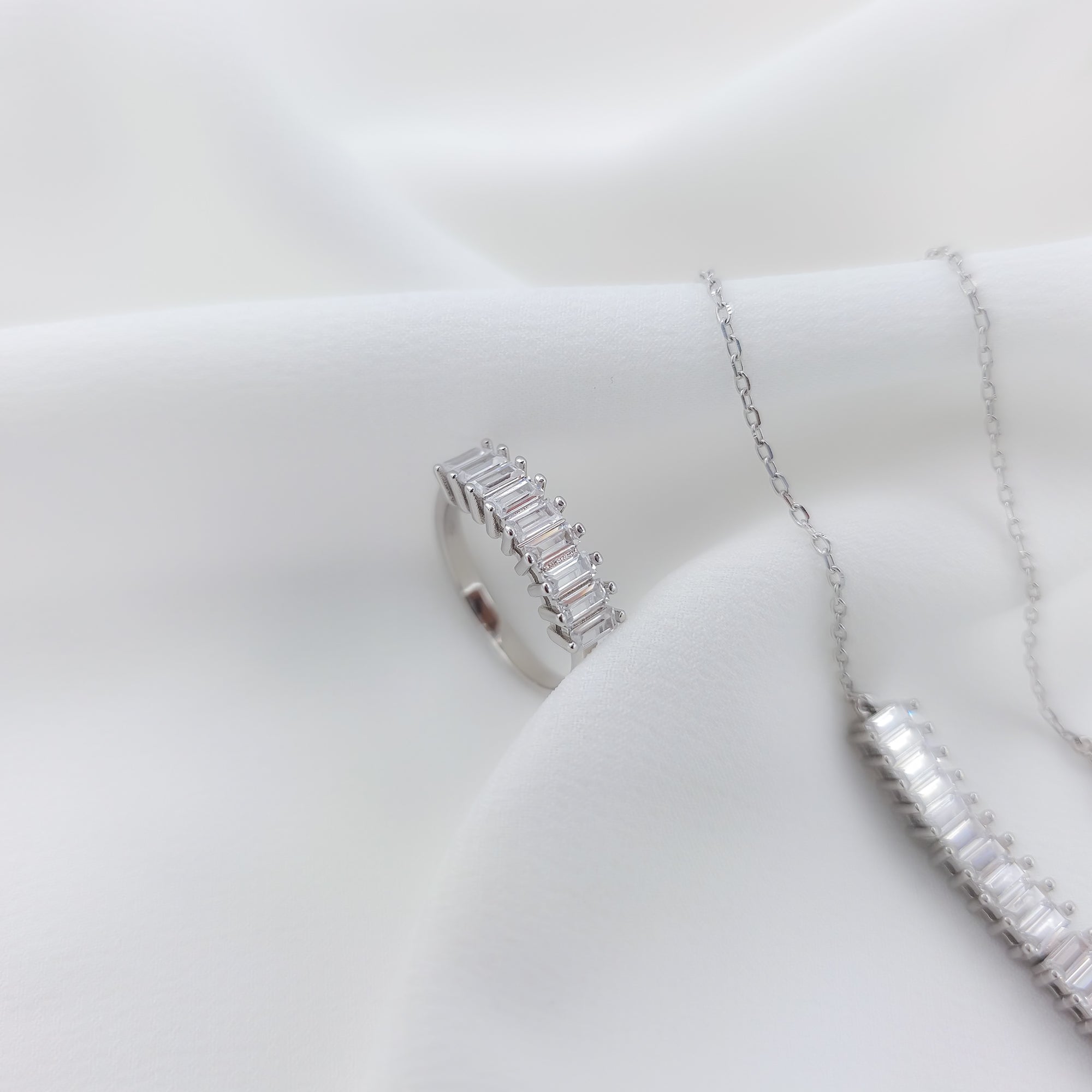 Elegant 925 Sterling Silver Baguette Crystal Jewelry Set