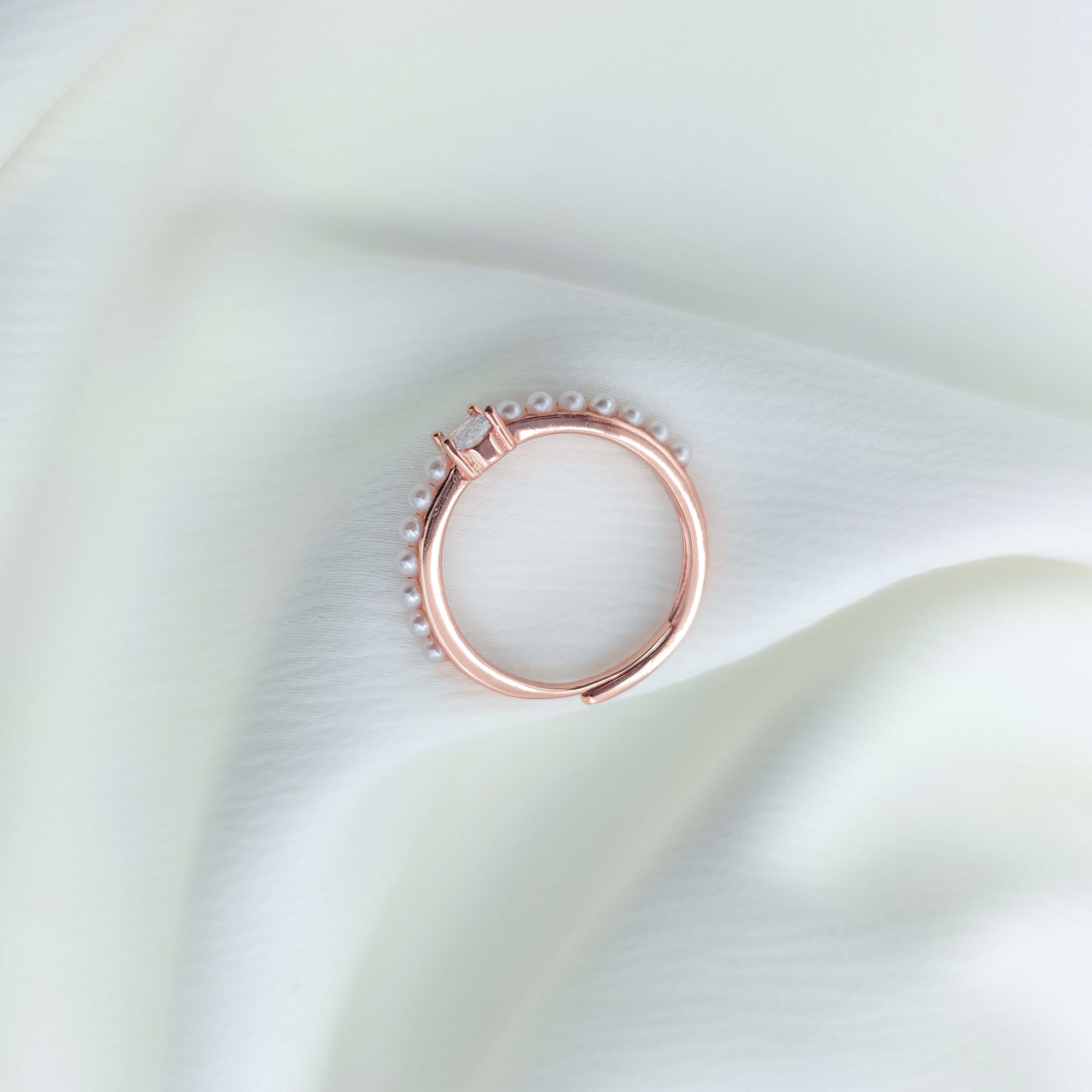 925 Sterling Silver Rose Gold Plated Pearl & Oval CZ Ring