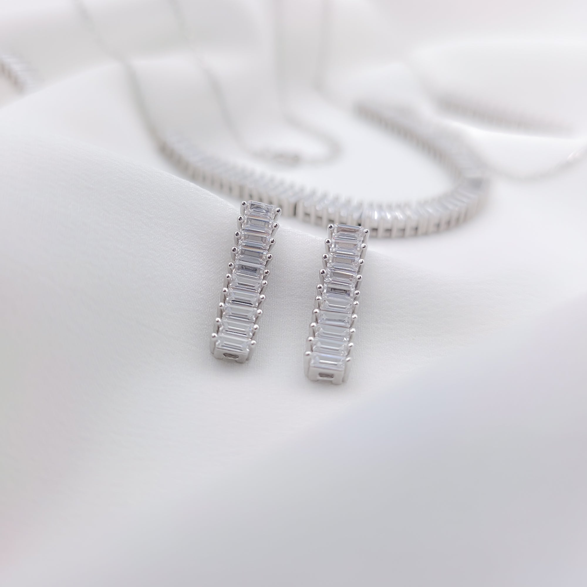 Elegant 925 Sterling Silver Baguette Crystal Jewelry Set